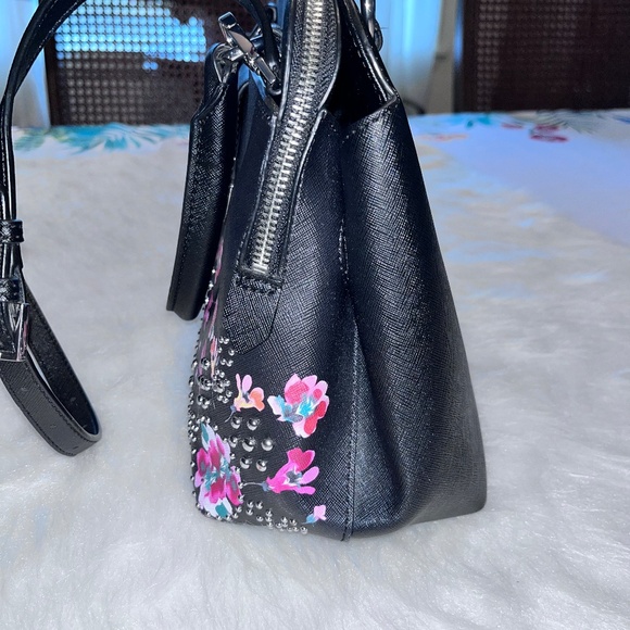 Calvin Klein STUNNING ART Purse Satchel/Crossbody Style Multiple Pockets !!! - Picture 5 of 14